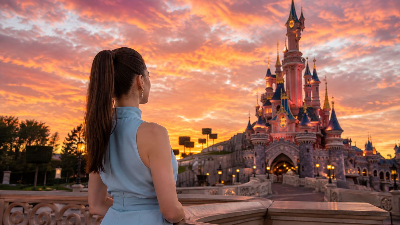 Anne Hathaway Disney Legend D23