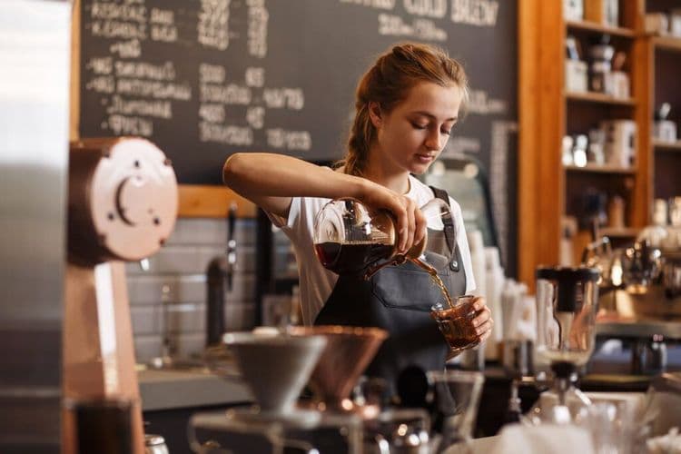 Students Raise $40K to Thank Their Favorite Starbucks Barista
