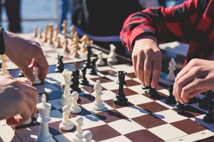 12-Year-Old BATTLES The World's No. 2 Chess Player