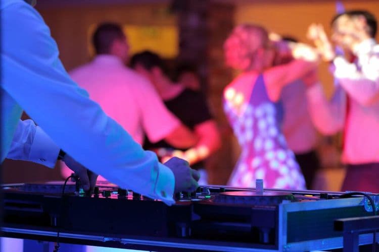 Dads In Prison Finally Get To Dance With Their Daughters
