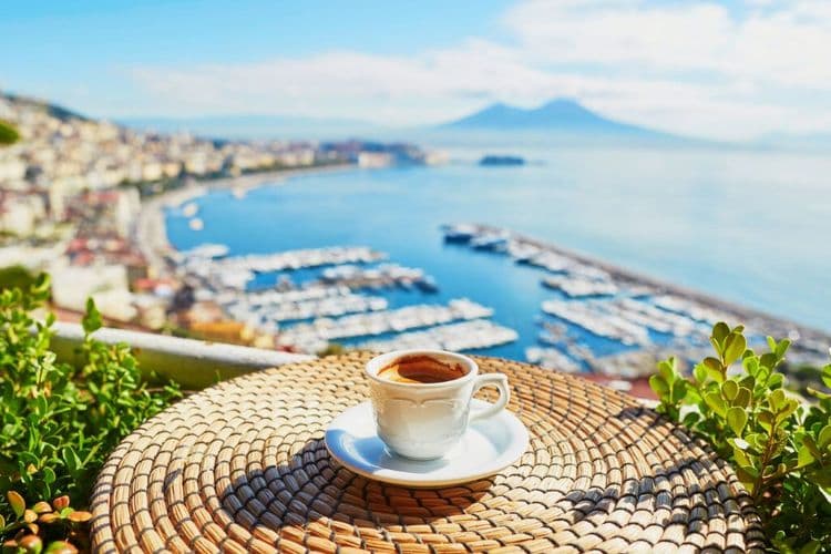 Italy's Oldest Barista Has NO Plans To Stop Serving Coffee
