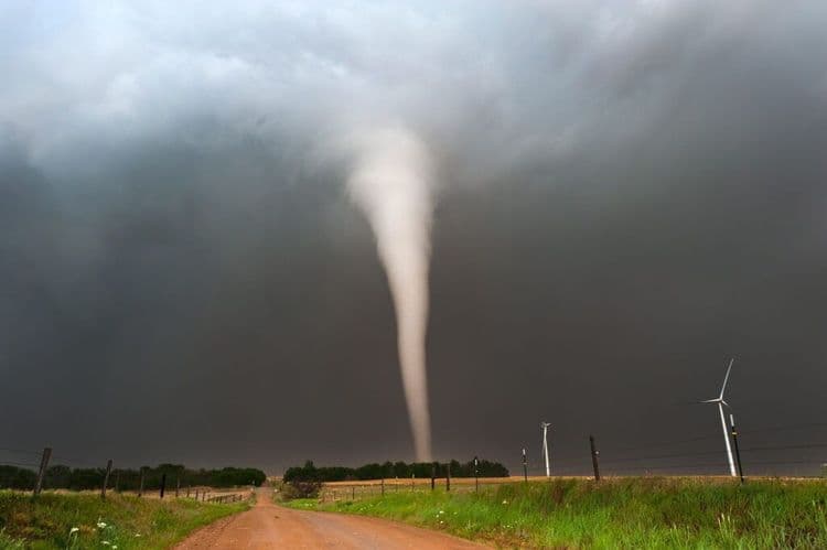 The Child That Saved His Parents Lives From A Tornado