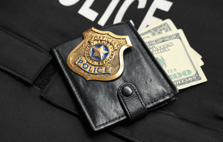 The Cop That Quit To Help People On The Streets