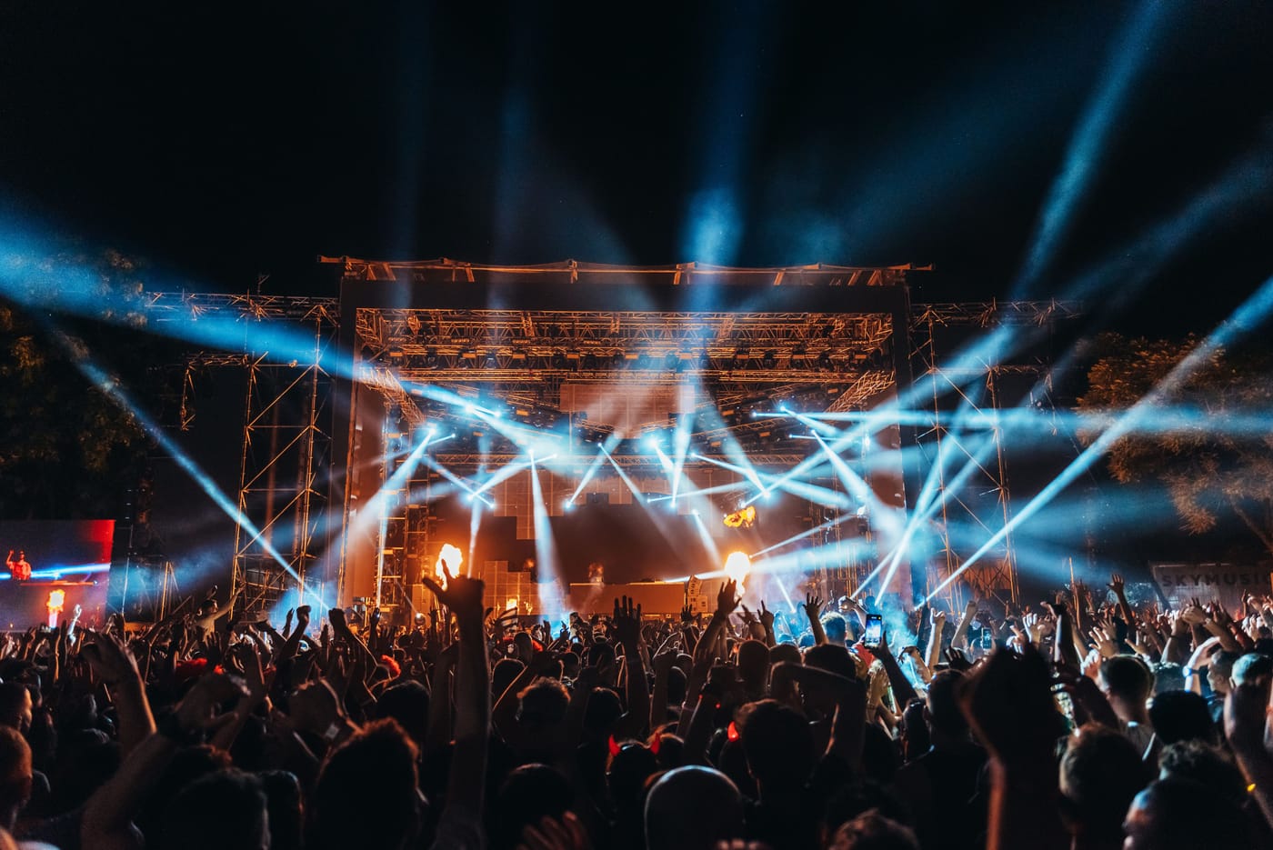 Crowd at a music festival representing StubHub FestProtect platform launch